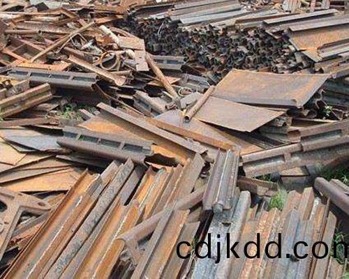 廢(fei)舊(jiu)鋼材(cai)迴收