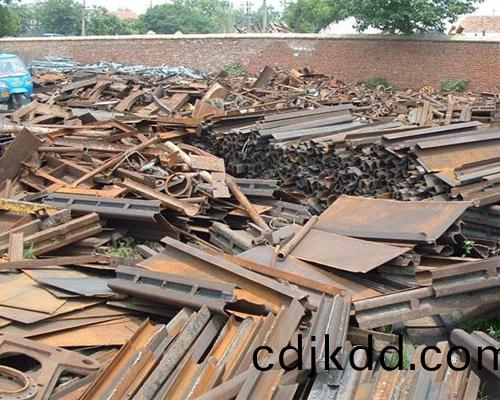 廢(fei)舊鋼(gang)材(cai)迴收