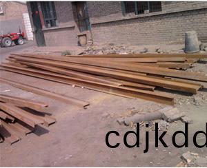 廢(fei)舊(jiu)鋼(gang)材(cai)迴收